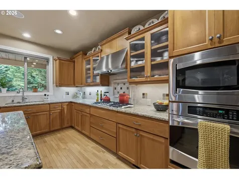 5352 Washington Court Lake Oswego OR 97035