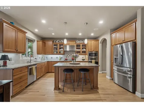 5352 Washington Court Lake Oswego OR 97035