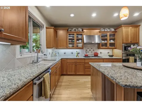 5352 Washington Court Lake Oswego OR 97035