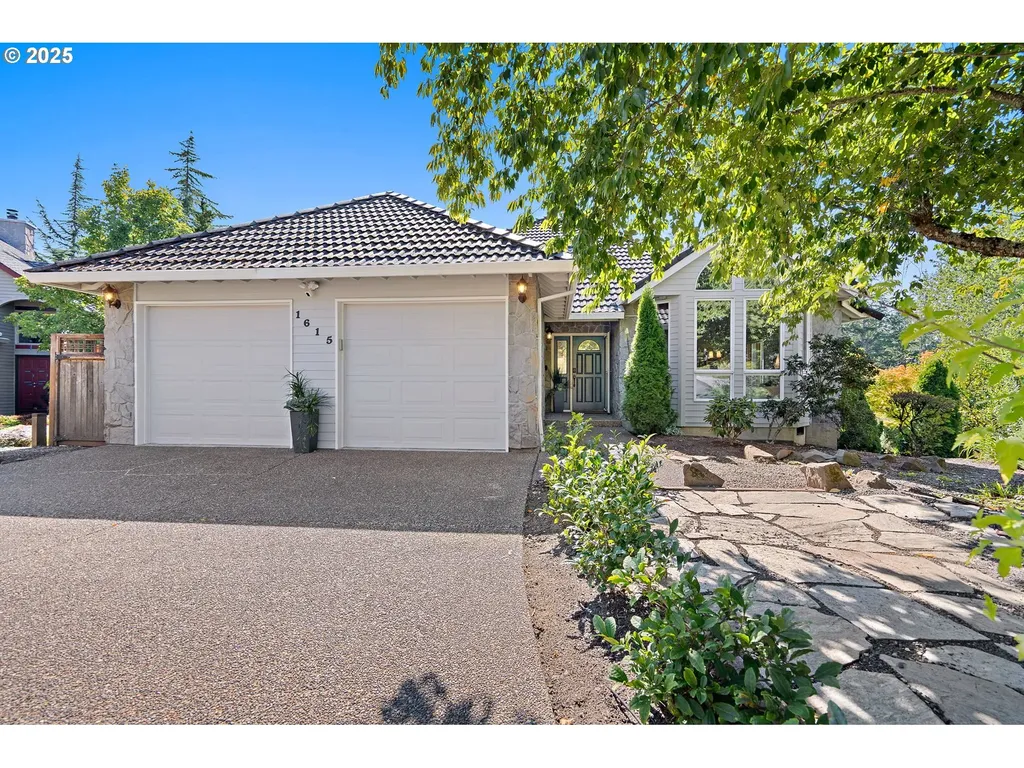 1615 NW Barnsley Court Portland OR 97229