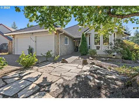 1615 NW Barnsley Court Portland OR 97229