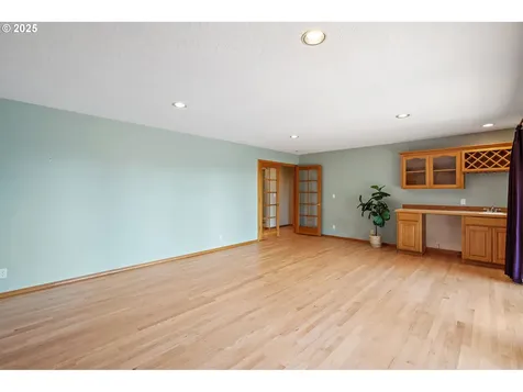 1615 NW Barnsley Court Portland OR 97229