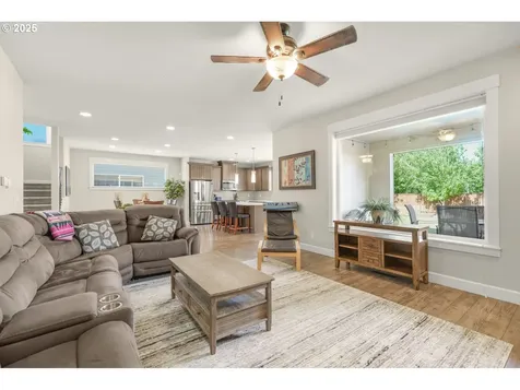 11890 Hazel Park Drive Oregon City OR 97045