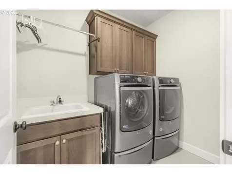 11890 Hazel Park Drive Oregon City OR 97045