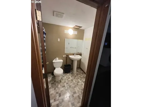 521 N Birch Street Coquille OR 97423