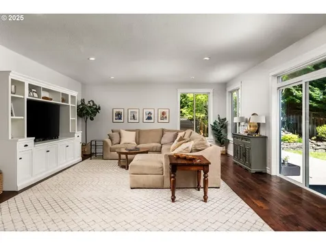 16060 SW Goldeneye Court Beaverton OR 97007