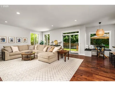 16060 SW Goldeneye Court Beaverton OR 97007
