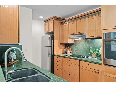 277 N Hayden Bay Drive Portland OR 97217
