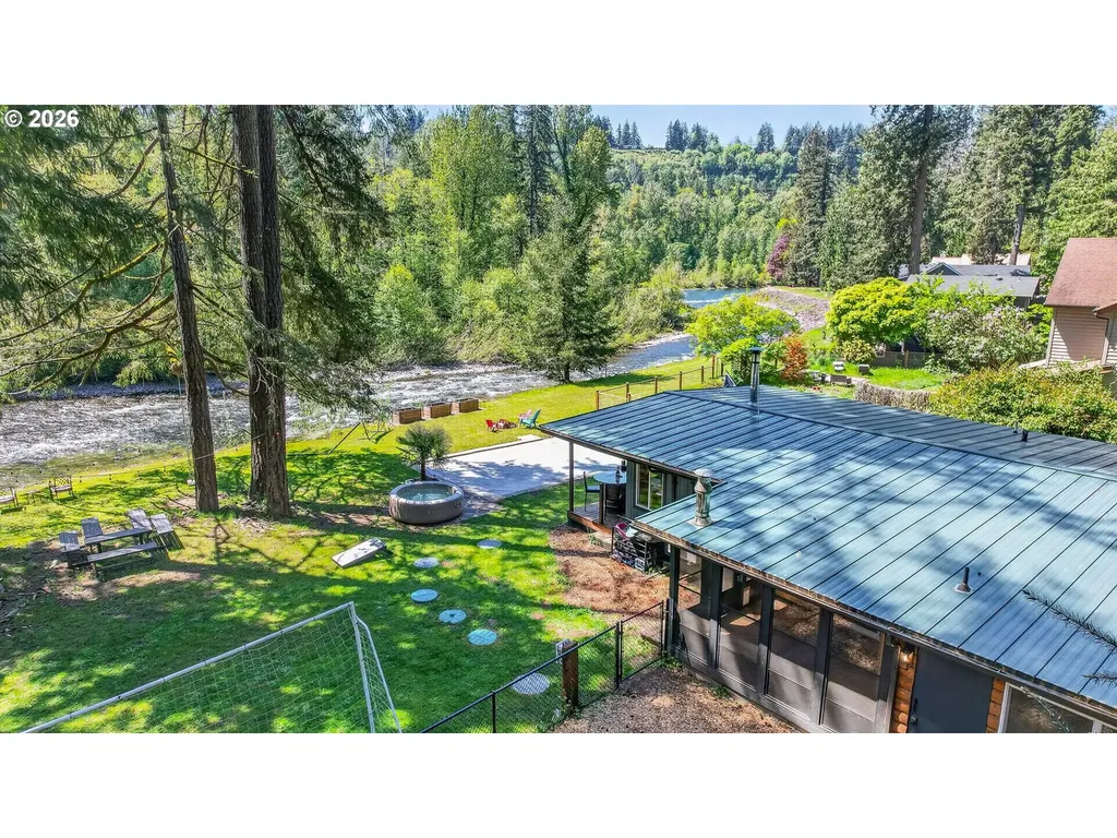 28803 SE Woods Road Eagle Creek OR 97022