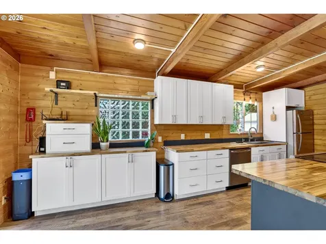 28803 SE Woods Road Eagle Creek OR 97022