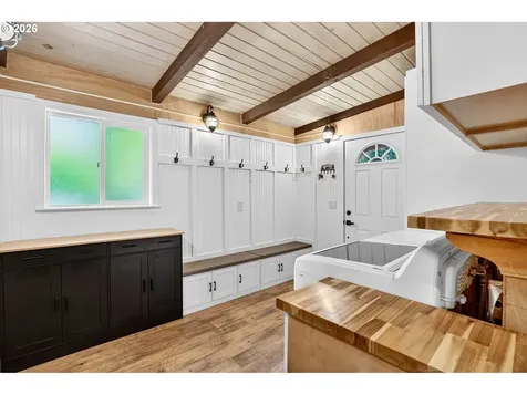 28803 SE Woods Road Eagle Creek OR 97022