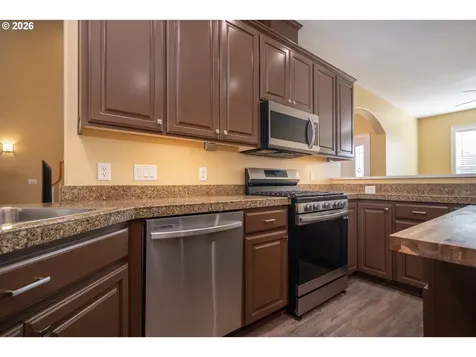 2075 Opaque Avenue NW Salem OR 97304
