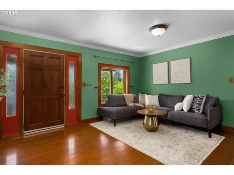 5328 SW 42nd Avenue Portland OR 97221