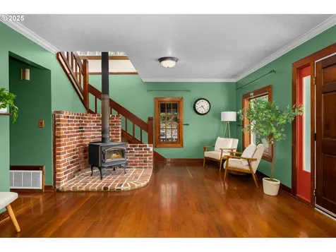 5328 SW 42nd Avenue Portland OR 97221
