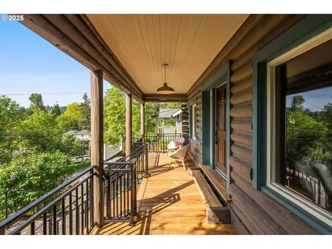 5328 SW 42nd Avenue Portland OR 97221