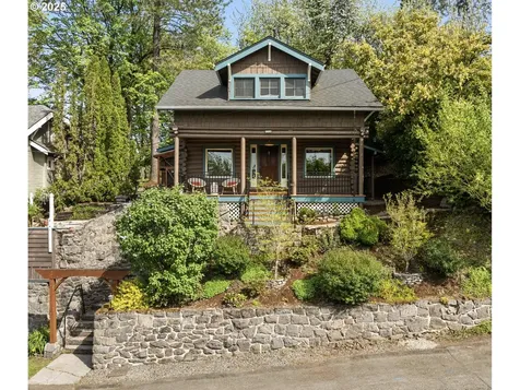 5328 SW 42nd Avenue Portland OR 97221