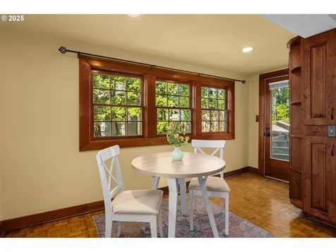 5328 SW 42nd Avenue Portland OR 97221