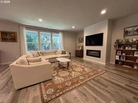 2286 NE Marionberry Lane Estacada OR 97023