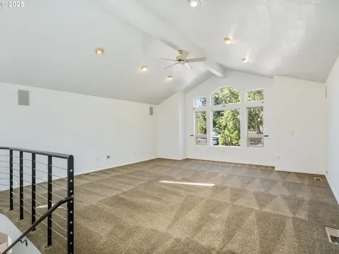 1826 E Carol Ann Drive Newberg OR 97132