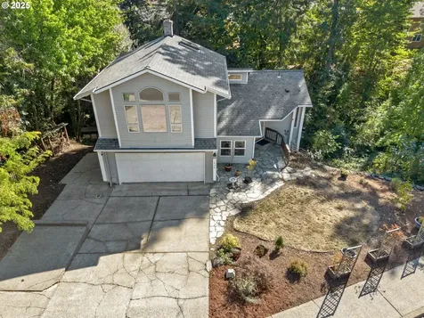 1826 E Carol Ann Drive Newberg OR 97132