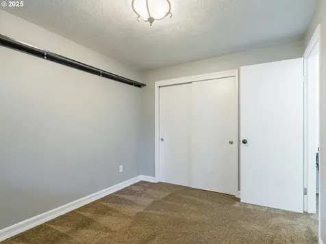 1826 E Carol Ann Drive Newberg OR 97132