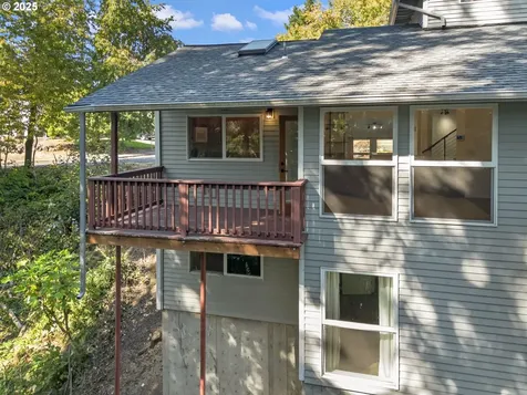 1826 E Carol Ann Drive Newberg OR 97132