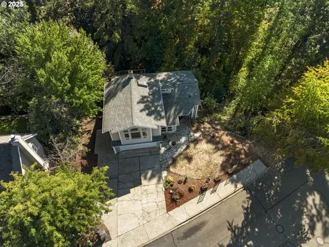1826 E Carol Ann Drive Newberg OR 97132