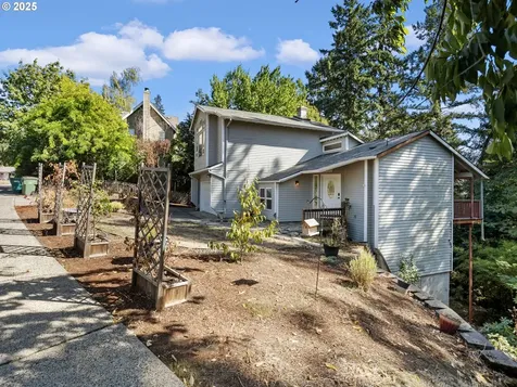 1826 E Carol Ann Drive Newberg OR 97132