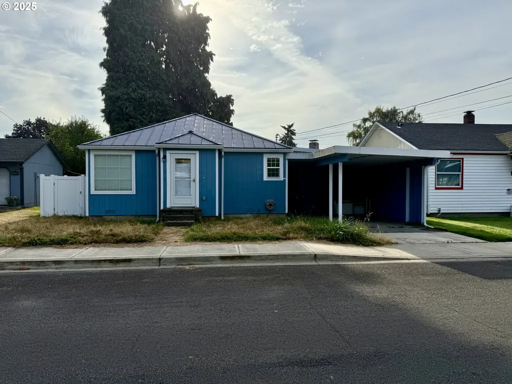 766 Hoffman Street Woodland WA 98674