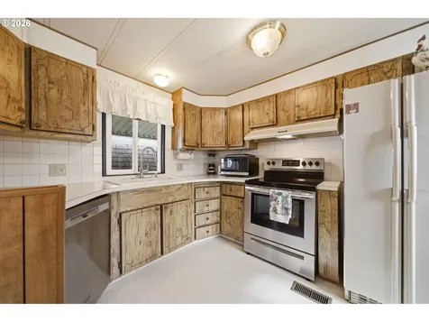 34888 Aster Lane Deer Island OR 97054
