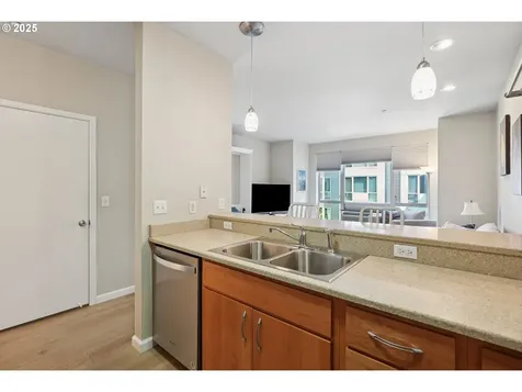 1125 NW 9th Avenue Portland OR 97209