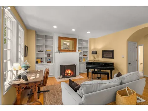 9946 NW Abbey Road Portland OR 97229