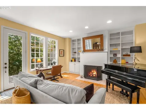 9946 NW Abbey Road Portland OR 97229