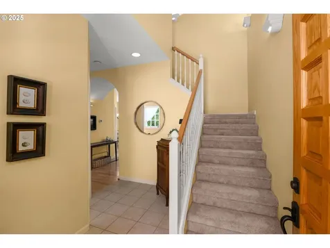 9946 NW Abbey Road Portland OR 97229