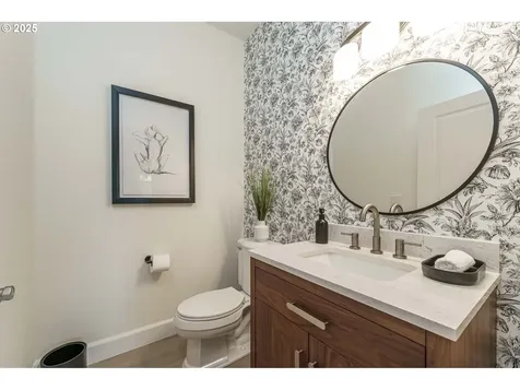 673 S 15th Court Ridgefield WA 98642