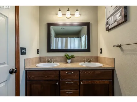 33553 SE Steinfeld Street Scappoose OR 97056