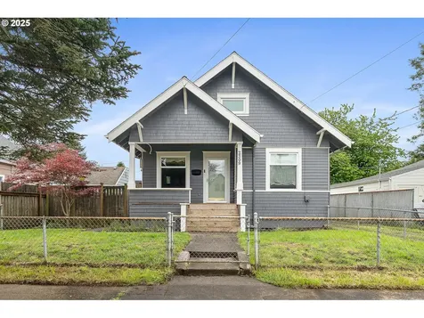 2309 7th Street Tillamook OR 97141