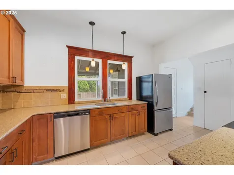 2309 7th Street Tillamook OR 97141
