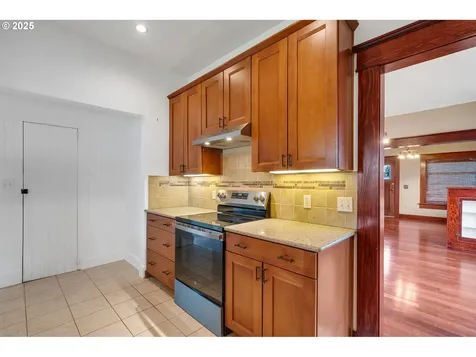 2309 7th Street Tillamook OR 97141
