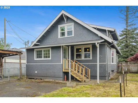 2309 7th Street Tillamook OR 97141