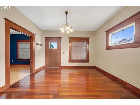 2309 7th Street Tillamook OR 97141