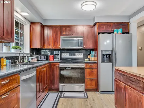 805 S King Street Seaside OR 97138