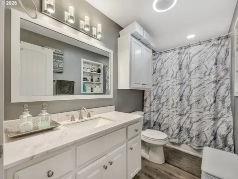 805 S King Street Seaside OR 97138