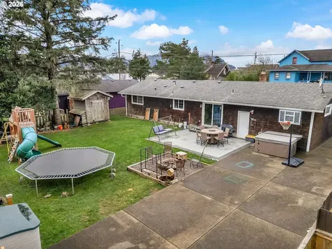 805 S King Street Seaside OR 97138
