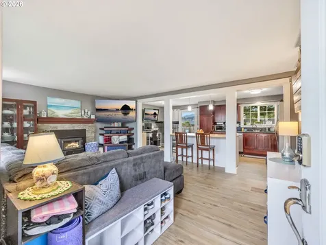 805 S King Street Seaside OR 97138