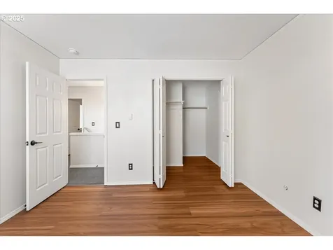 16571 NE Hoyt Terrace Portland OR 97230