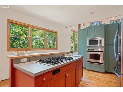 4908 SW Barnes Road Portland OR 97221