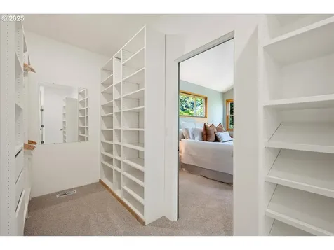 4908 SW Barnes Road Portland OR 97221