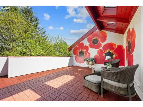 4908 SW Barnes Road Portland OR 97221