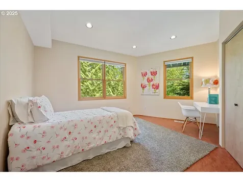 4908 SW Barnes Road Portland OR 97221